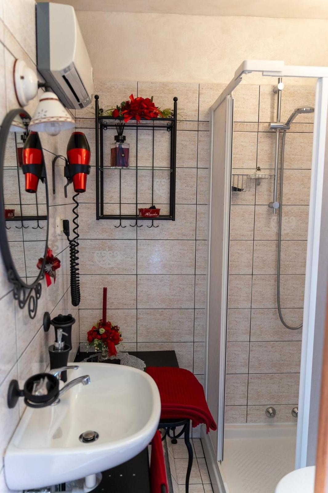 B&B Alexander Pollutri Luaran gambar